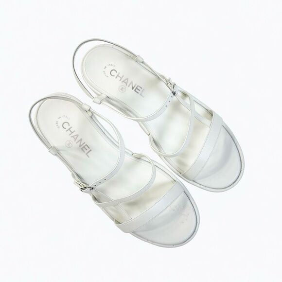 CHANEL 2023 White Quilted Leather Sandal Size 39 Open Toe Slingback Platform - Picture 7 of 15